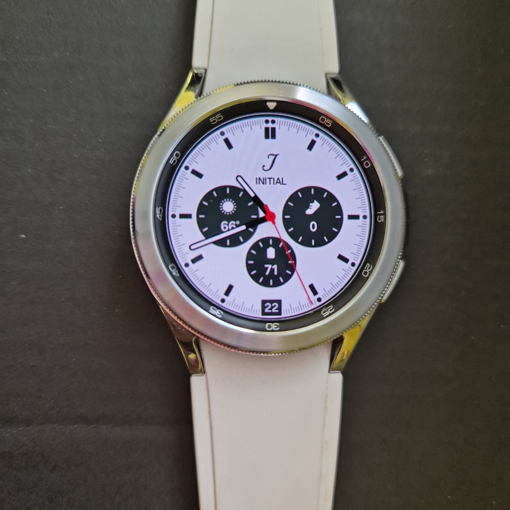 Samsung Galaxy Watch+Buds - Picture 13 of 17